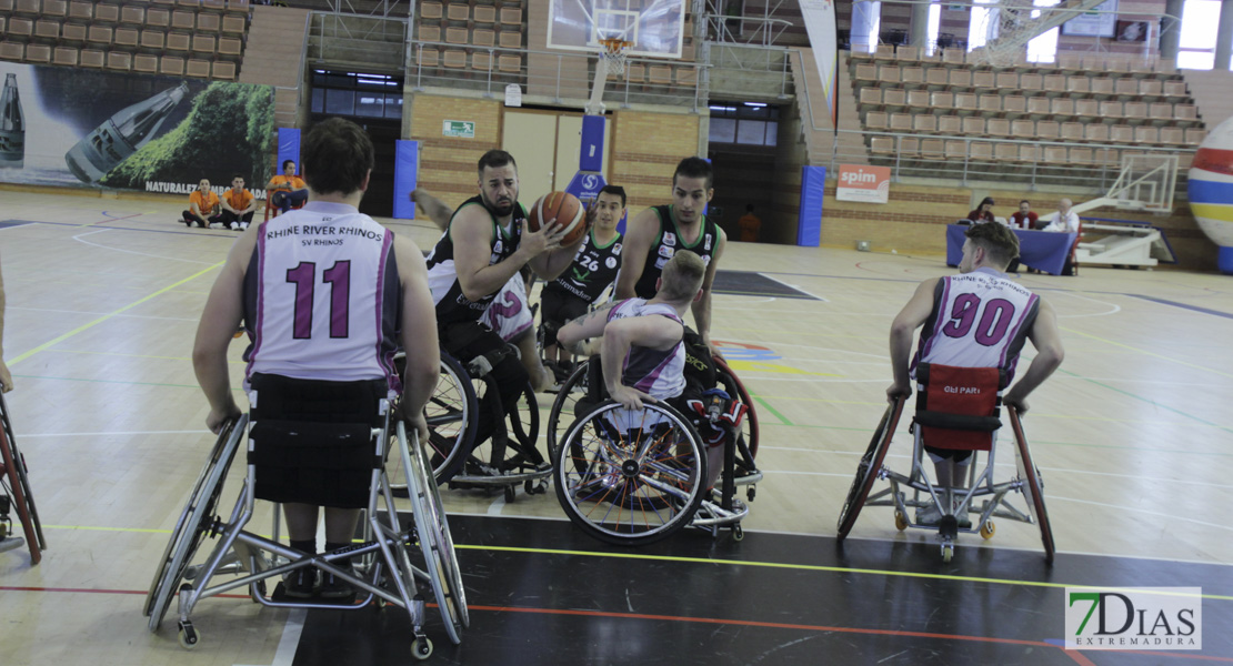 Imágenes del Rhine River Rhinos Wiesbaden 40 - 56 Mideba Extremadura