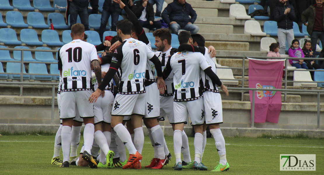 Imágenes del CD. Badajoz 2 - 0 FC Jumilla