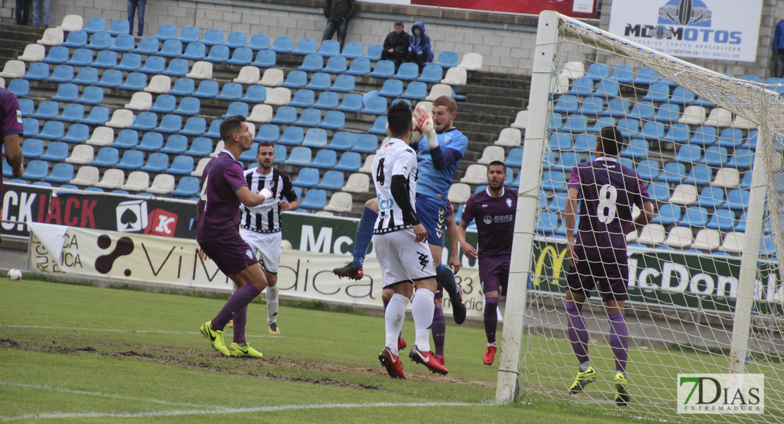 Imágenes del CD. Badajoz 2 - 0 FC Jumilla