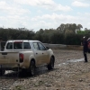 Los bomberos rescatan a un hombre tras la crecida del Arroyo Limonete