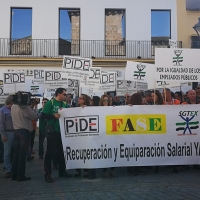 Los empleados públicos extremeños salen a la calle para reclamar sus derechos