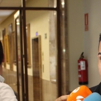 Compromís exige en el Senado que se indulte a un exalcalde extremeño