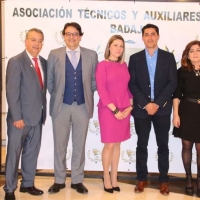 El SES estudia reconocer a los técnicos de farmacia