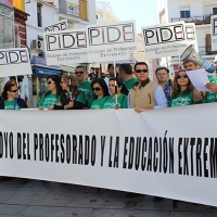 Docentes extremeños se manifestarán el lunes contra &quot;la pasividad de Vara&quot;