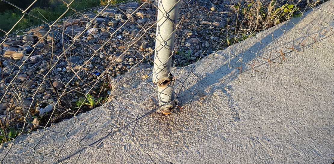 Temor en Cerro Gordo a que el viento derrumbe su pista deportiva