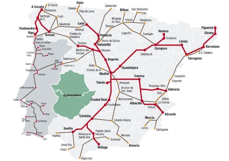 3 días de traslados por carretera. “Renfe no tiene trenes tras los descarrilados e incendiados”