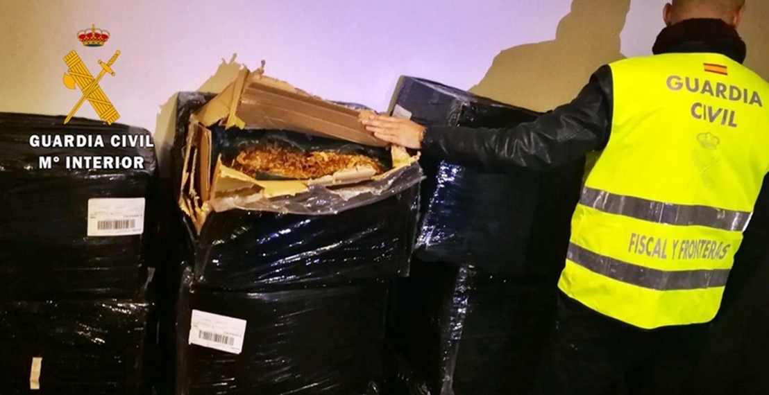 Interceptan en Badajoz 180 kilos de hojas de tabaco destinado a Portugal