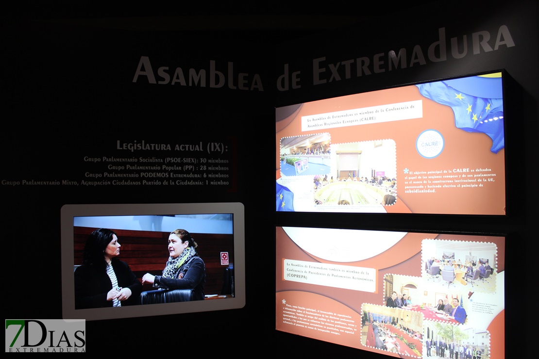 Una exposición repasa la historia de la Asamblea