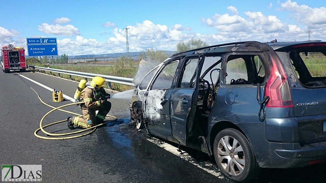 49 accidentes con un fallecido durante el puente en Extremadura