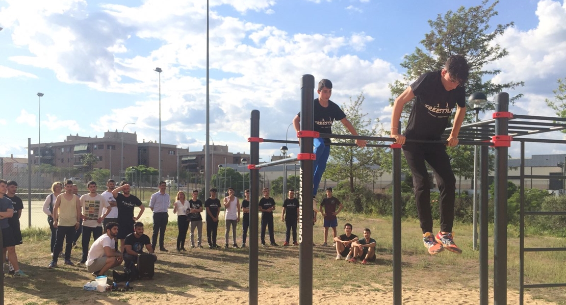 Cáceres dispone ya de su primer gimnasio municipal de calistenia