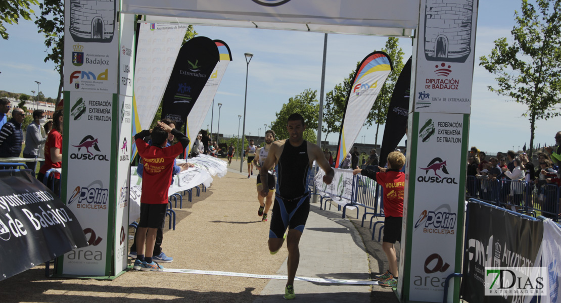 Imágenes del Triatlón Puerta Palmas de Badajoz 2018