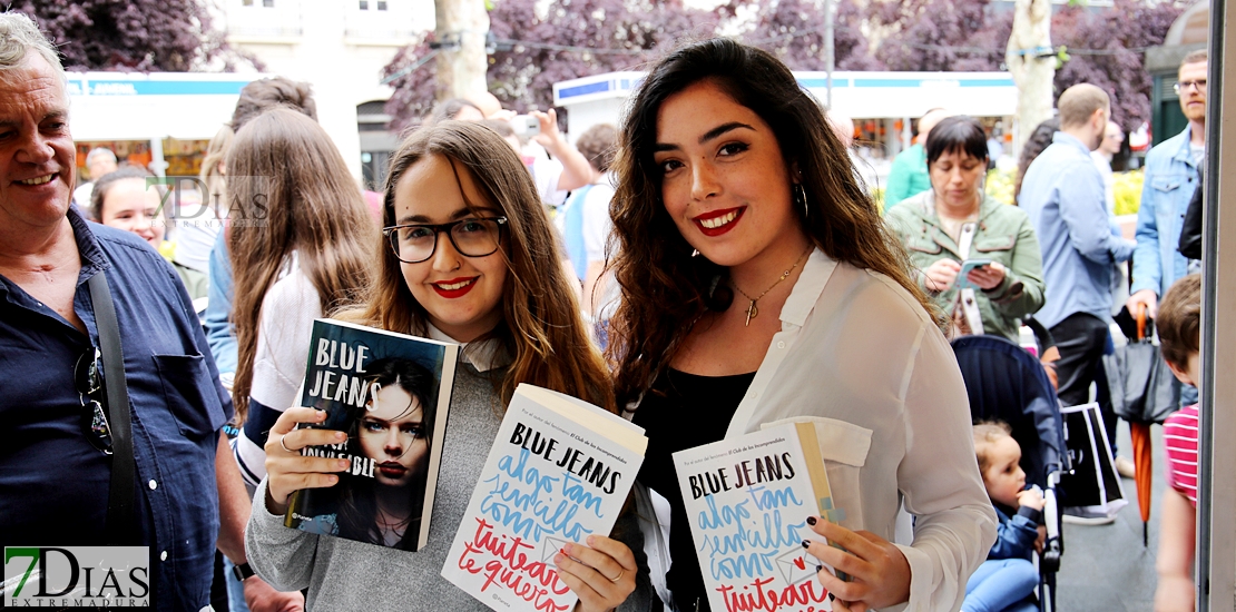 Blue Jeans acapara todas las miradas adolescentes en la Feria del Libro 2018