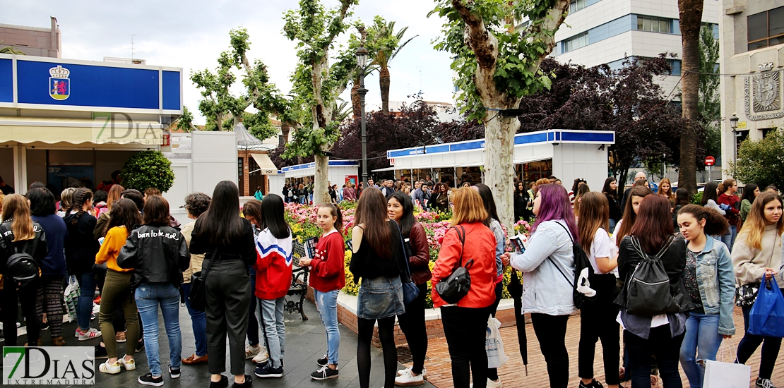 Blue Jeans acapara todas las miradas adolescentes en la Feria del Libro 2018