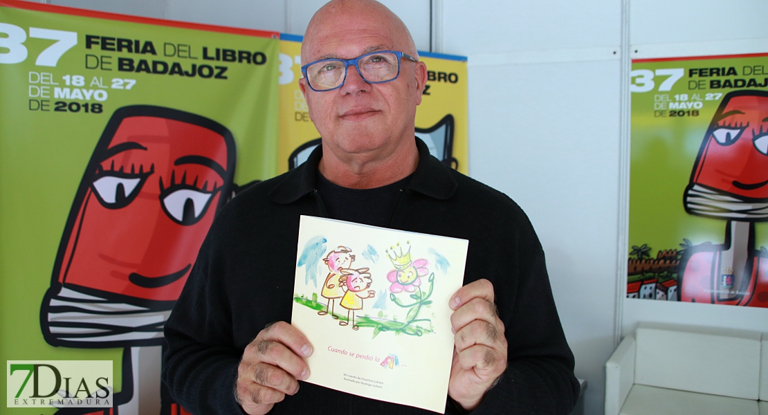 Faustino Lobato presenta el cuento para niños &quot;Cuando se perdió la A&quot;