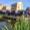 Centenares de personas visitan el puente de Gévora