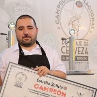 Dos extremeños aspiran a ser campeones nacionales de tiraje de cerveza