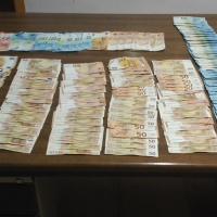 La Guardia Civil encuentra más de 10.000 euros en una cuneta