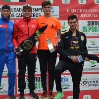 Puertas y Cascajosa triunfan en el IV Triatlón Ciudad del Temple