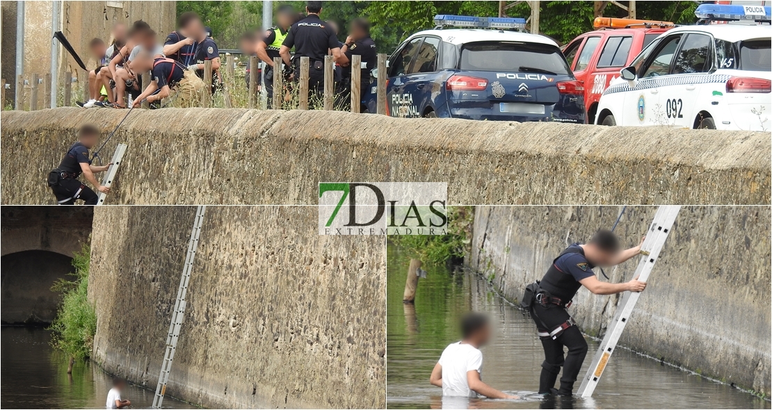 Rescate de un joven en el río Guadiana (Badajoz)
