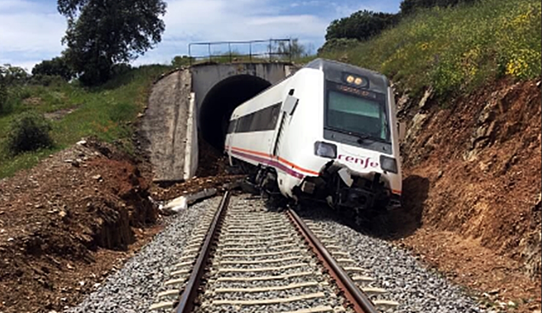 La Junta exige conocer el riego del tren y que se cierre si hay peligro