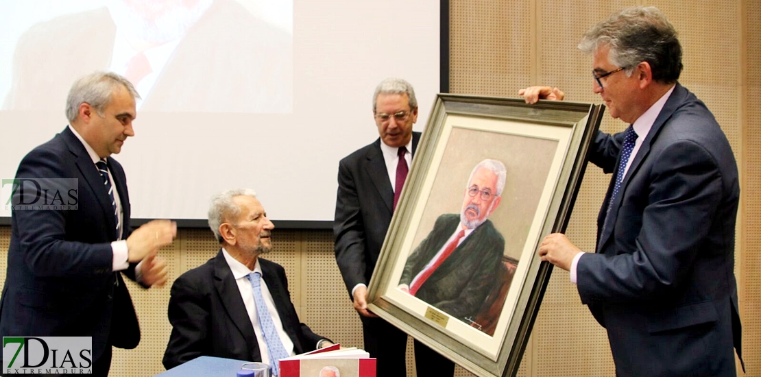 Homenaje a José Antonio Marcos a toda una trayectoria en Badajoz