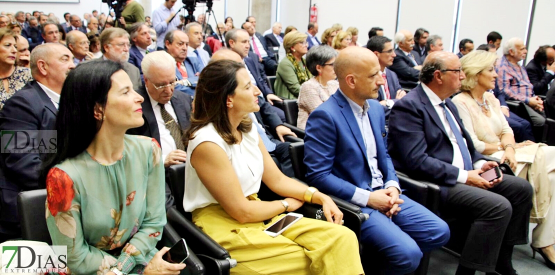 Homenaje a José Antonio Marcos a toda una trayectoria en Badajoz