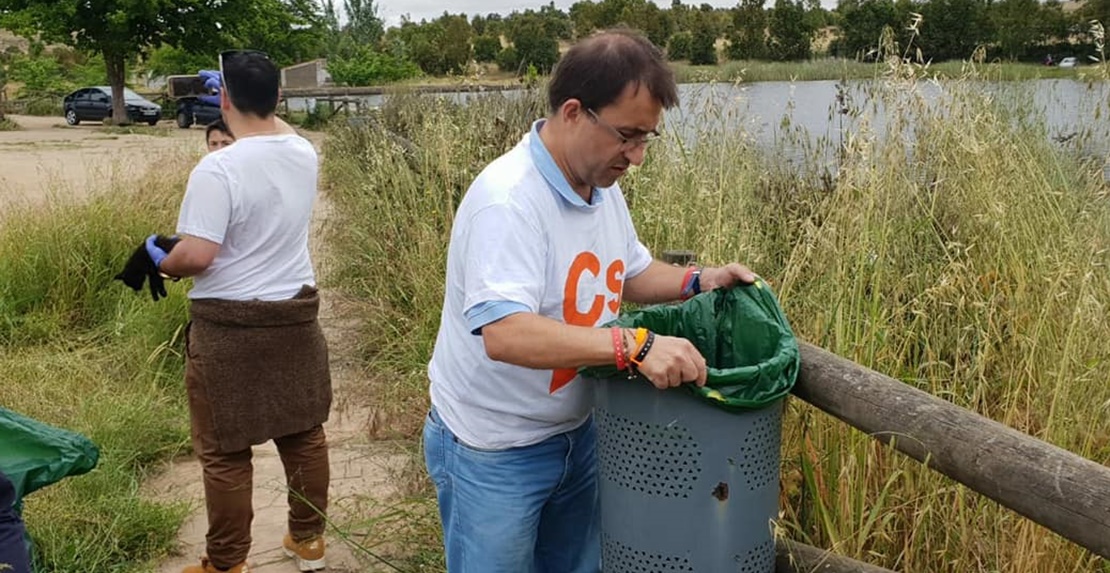 Cs organiza una campaña de limpieza de bosques y ríos de la región