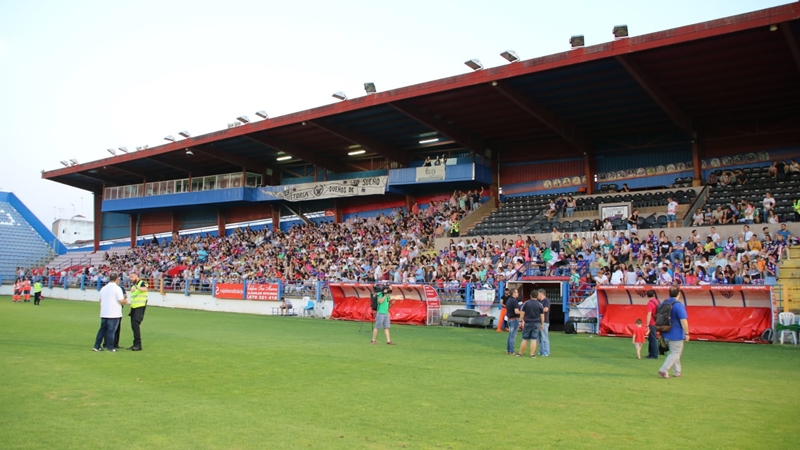 Inolvidable celebración para un hito histórico del fútbol extremeño