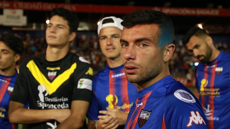 Inolvidable celebración para un hito histórico del fútbol extremeño