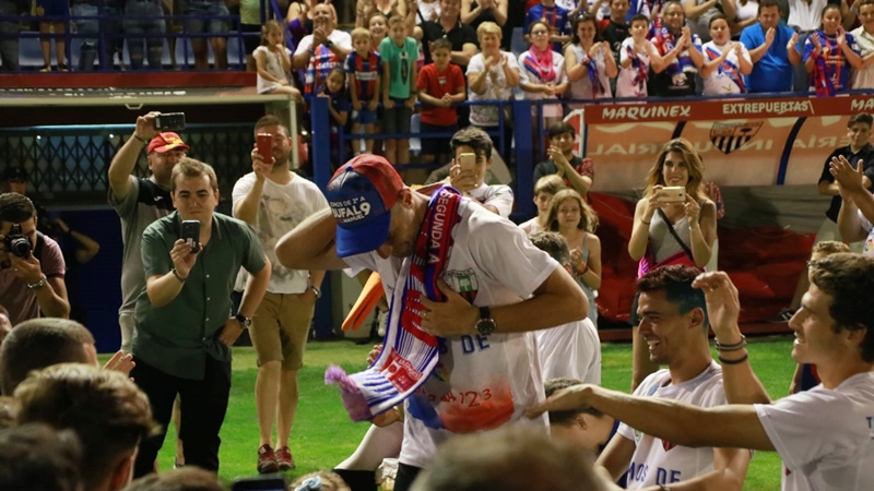 Inolvidable celebración para un hito histórico del fútbol extremeño