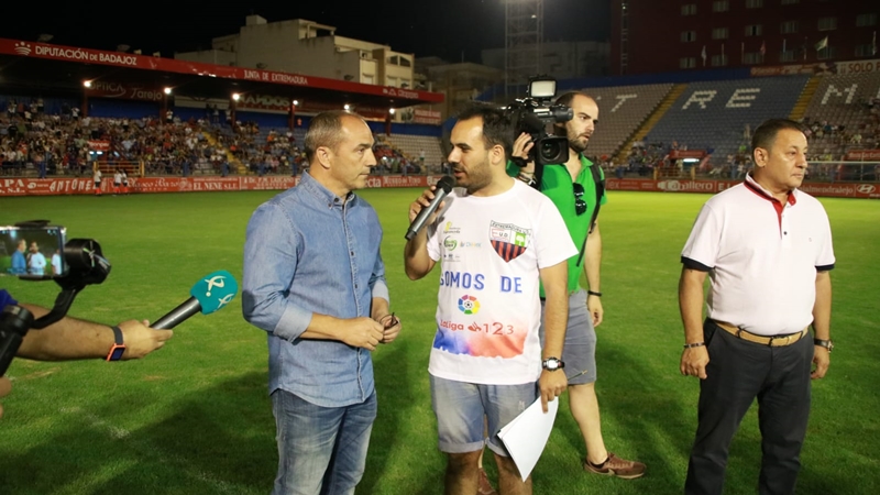 Inolvidable celebración para un hito histórico del fútbol extremeño