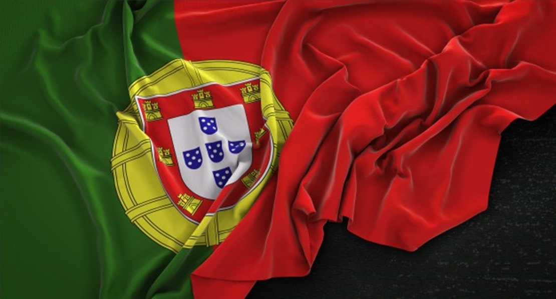 Portugal pasa su día nacional en las bibliotecas extremeñas con libros y pasteles