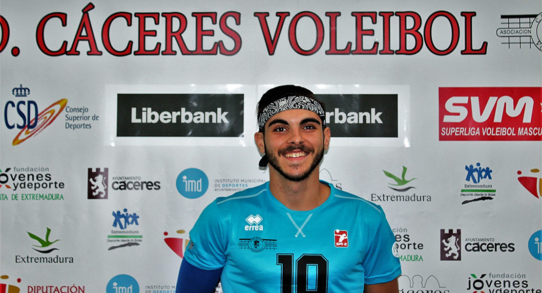 El A.D. Cáceres Voleibol renueva al jugador Jorge Gómez
