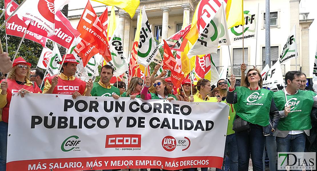 Los empleados de Correos piden al Gobierno mejoras laborales