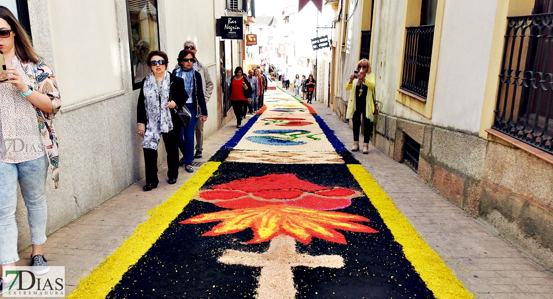 El Corpus Christi de San Vicente de Alcántara acoge a miles de personas un año más