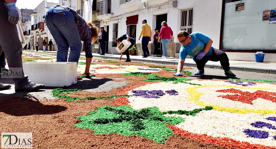 El Corpus Christi de San Vicente de Alcántara acoge a miles de personas un año más