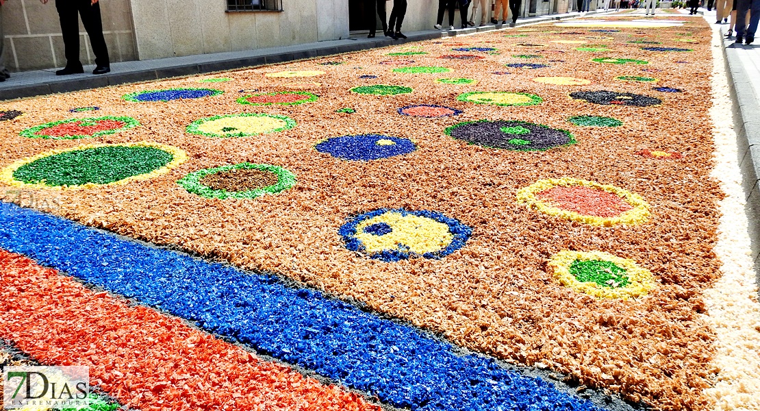 El Corpus Christi de San Vicente de Alcántara acoge a miles de personas un año más