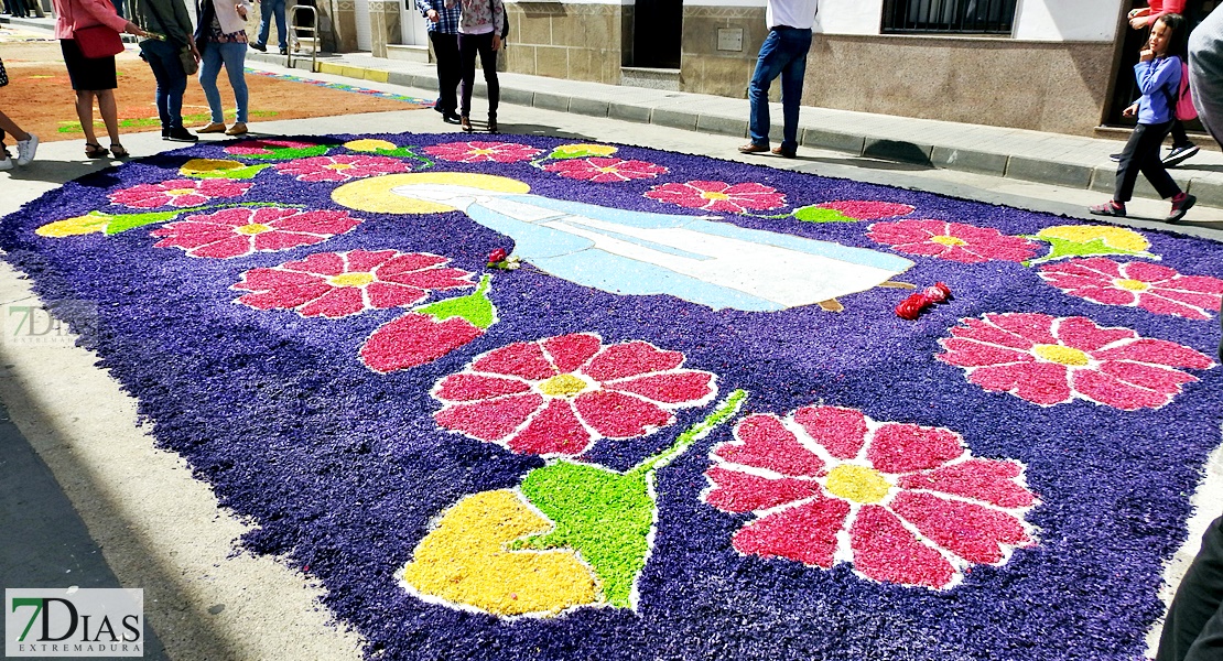 El Corpus Christi de San Vicente de Alcántara acoge a miles de personas un año más