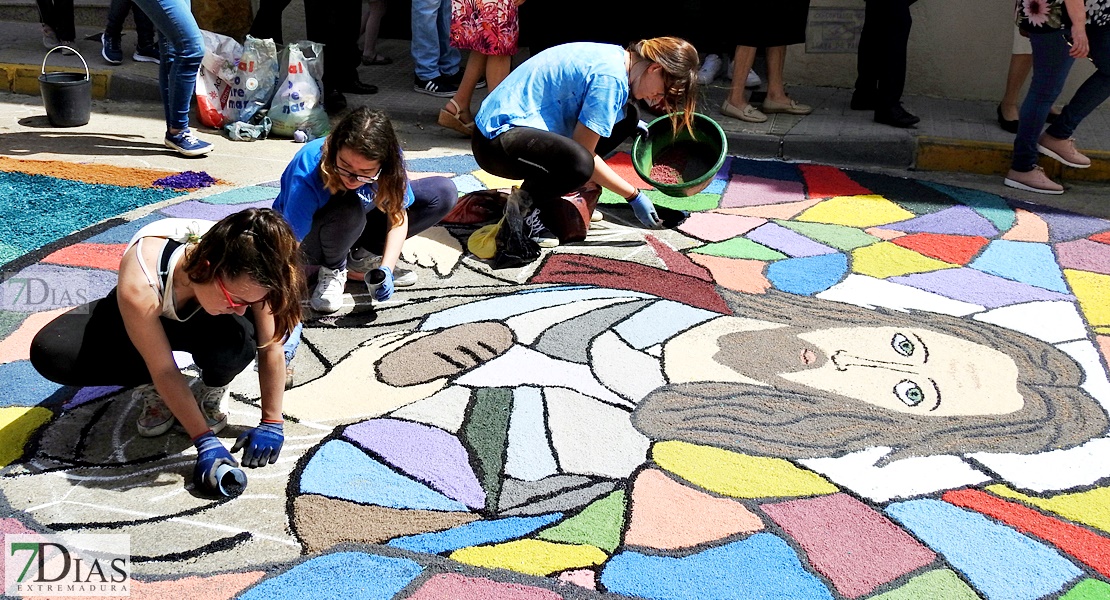 El Corpus Christi de San Vicente de Alcántara acoge a miles de personas un año más