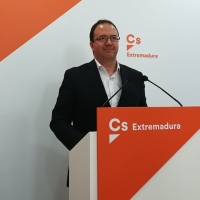 Cs insta a la Junta a que acabe con los “obstáculos” del sector cerecero