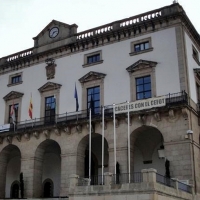 "El Ayuntamiento cacereño paga 8 días antes de lo legalmente establecido"