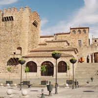 Cáceres, el destino turístico de interior que más empleo genera en el sector