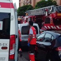 Cinco heridos en el incendio de una vivienda en Cáceres