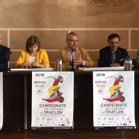 400 triatletas competirán en Badajoz este fin de semana