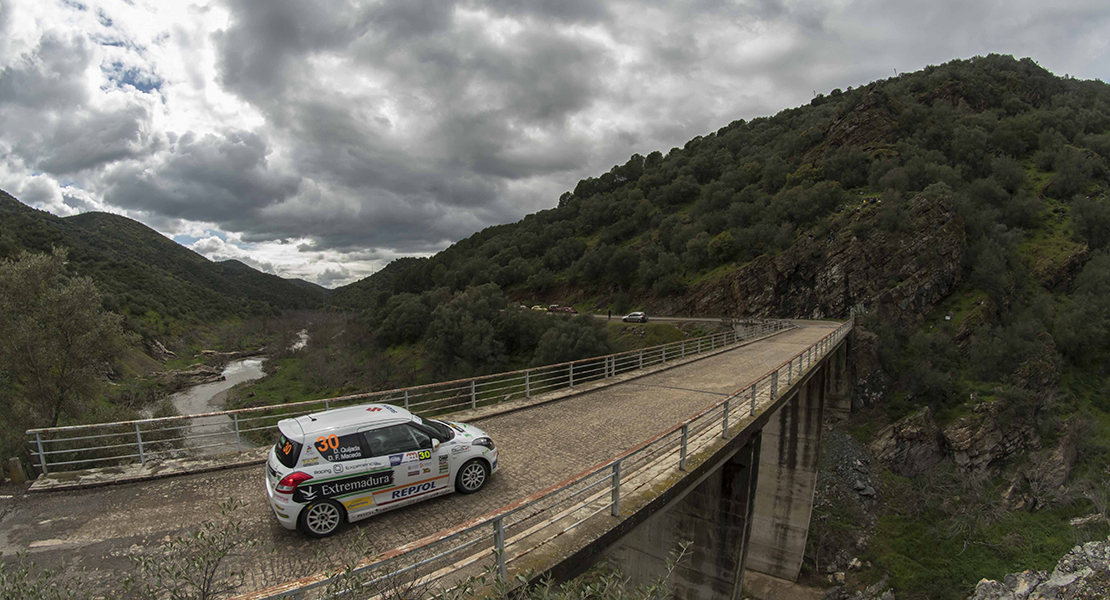 Una salida de pista deja a David Quijada sin opciones en Ourense