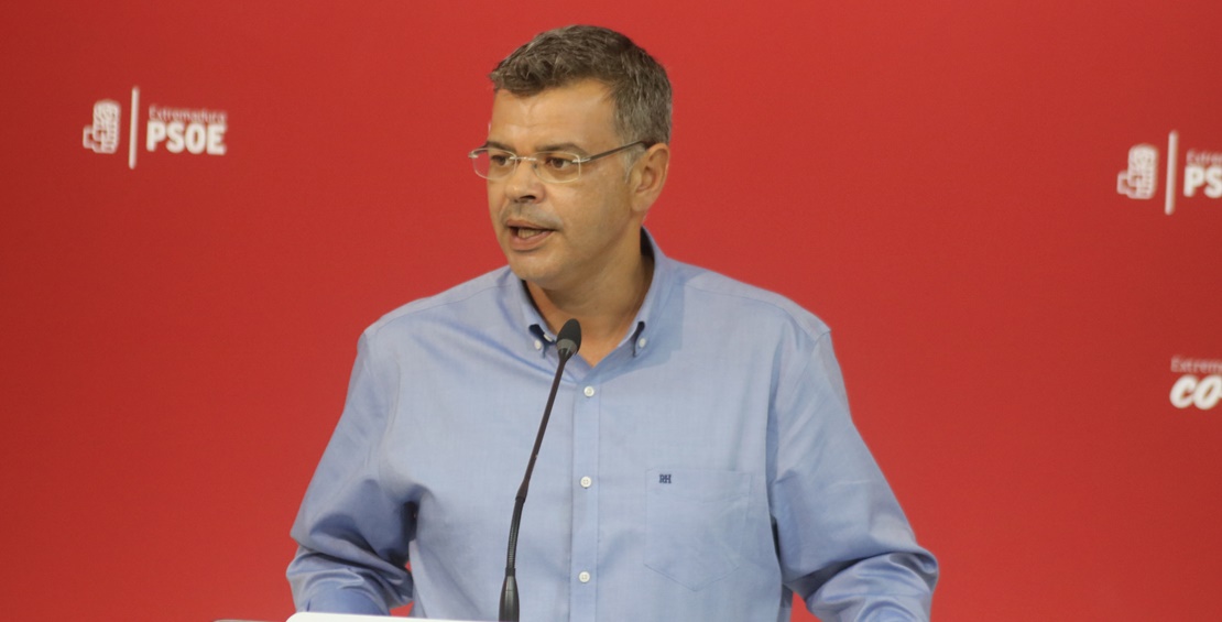 PSOE: “Monago es el responsable de que el franquista Morales siga siendo diputado”