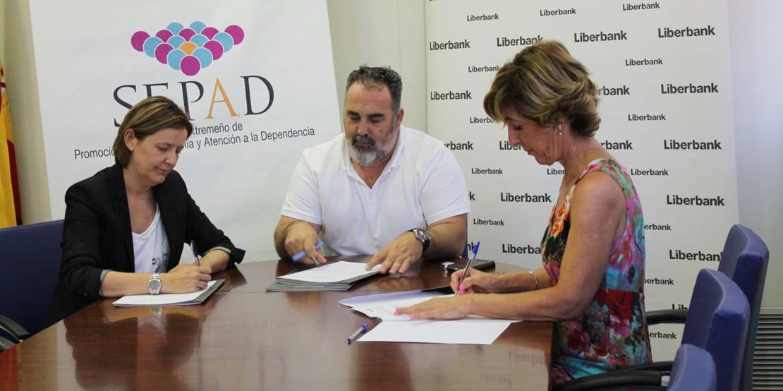 UGT denuncia problemas en las sustituciones de verano en los centros del SEPAD