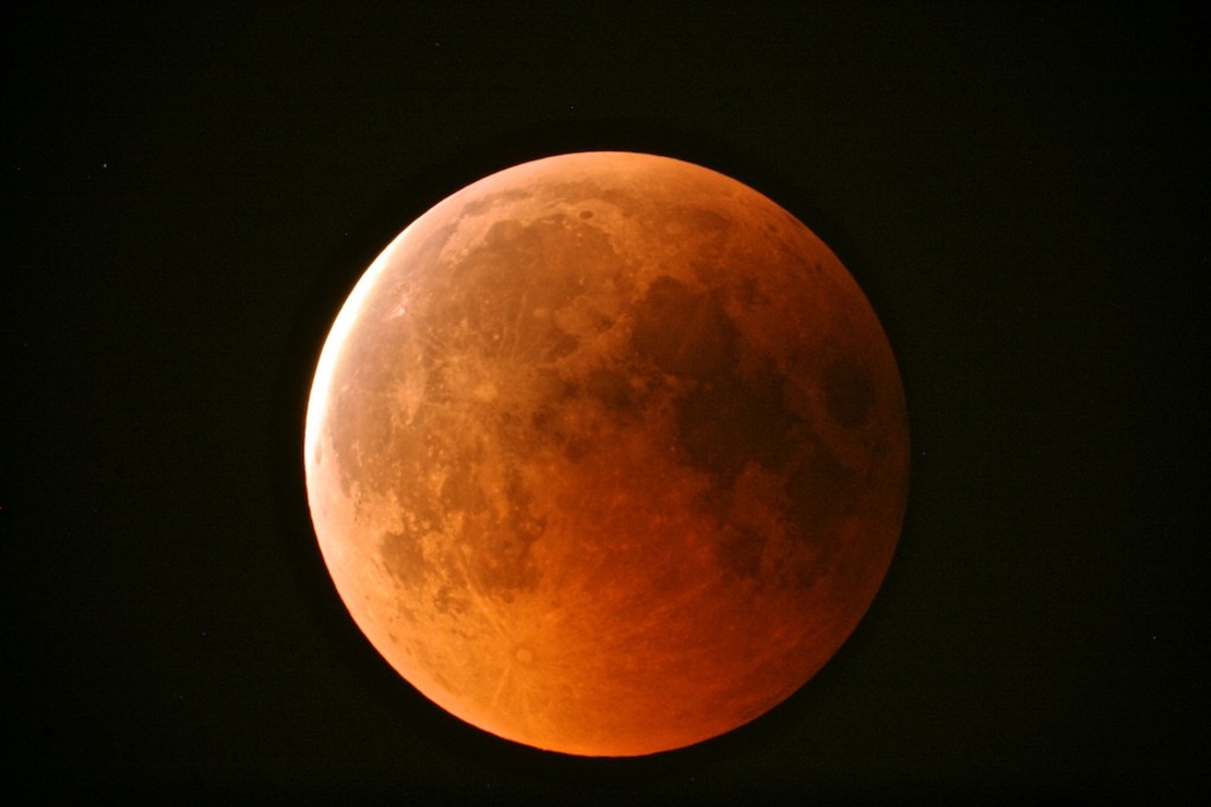 El viernes, desde Monfragüe a ‘La Luna Eclipsada’