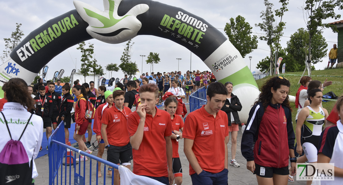 Imágenes de la 2ª jornada del Campeonato de España de Triatlón celebrado en Badajoz