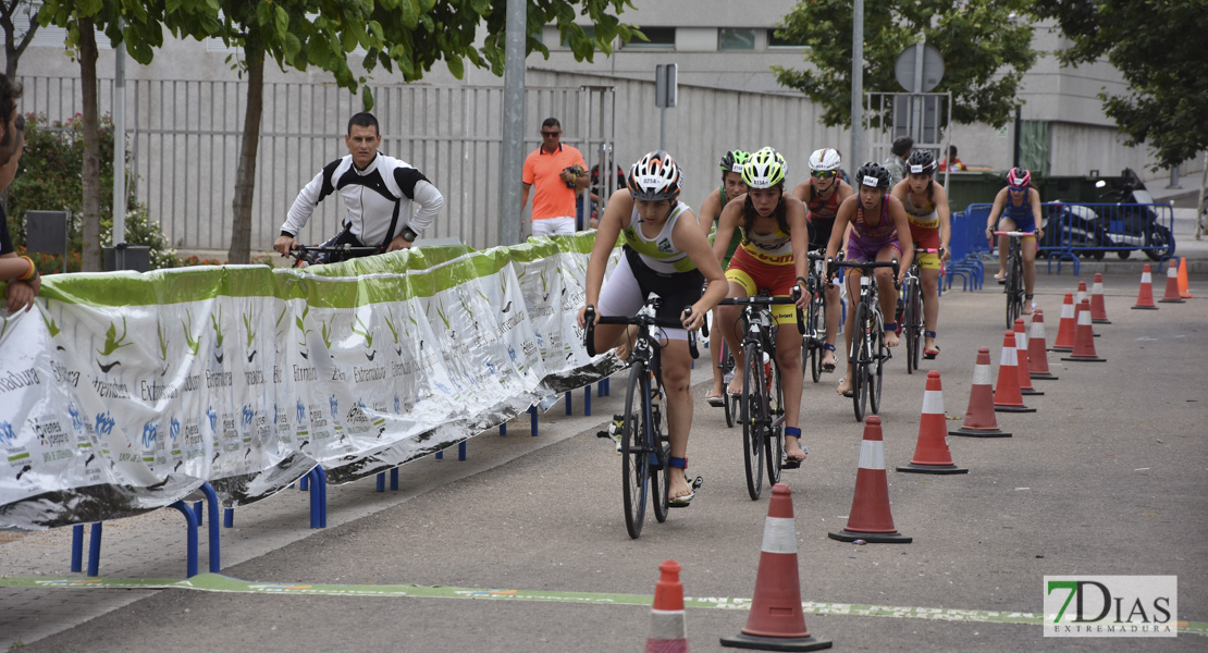 Imágenes de la 2ª jornada del Campeonato de España de Triatlón celebrado en Badajoz